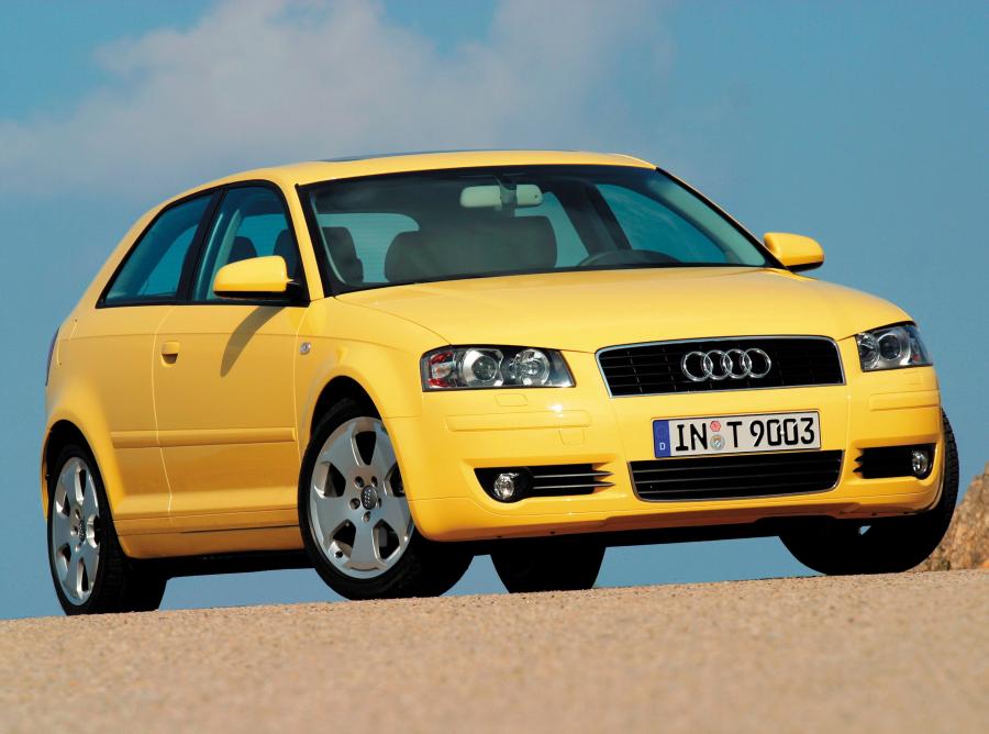  Audi A3 2.0 FSI (8P) 2003 года  (фото 1 из 15)